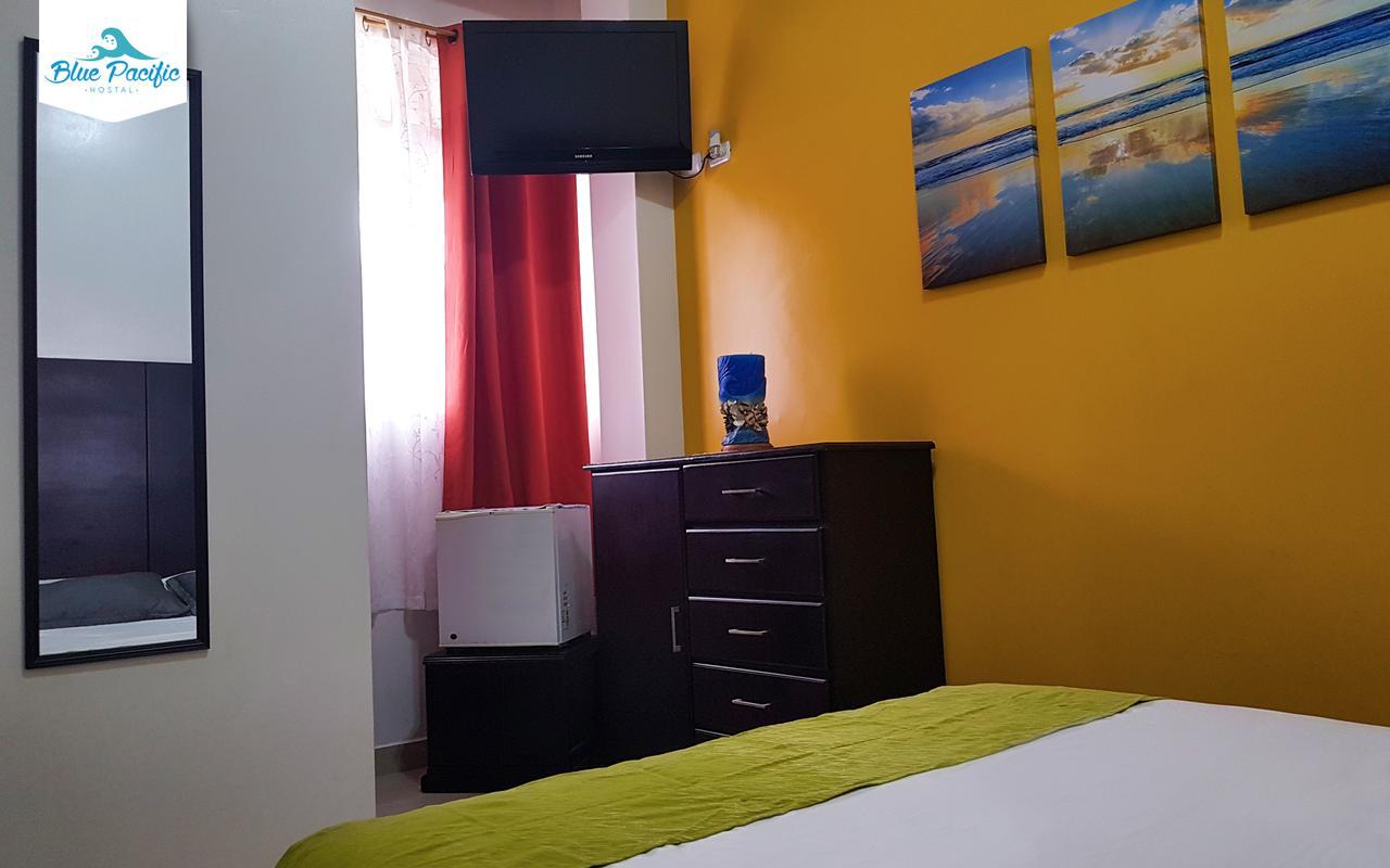 Hostal Blue Pacific Манта Екстер'єр фото