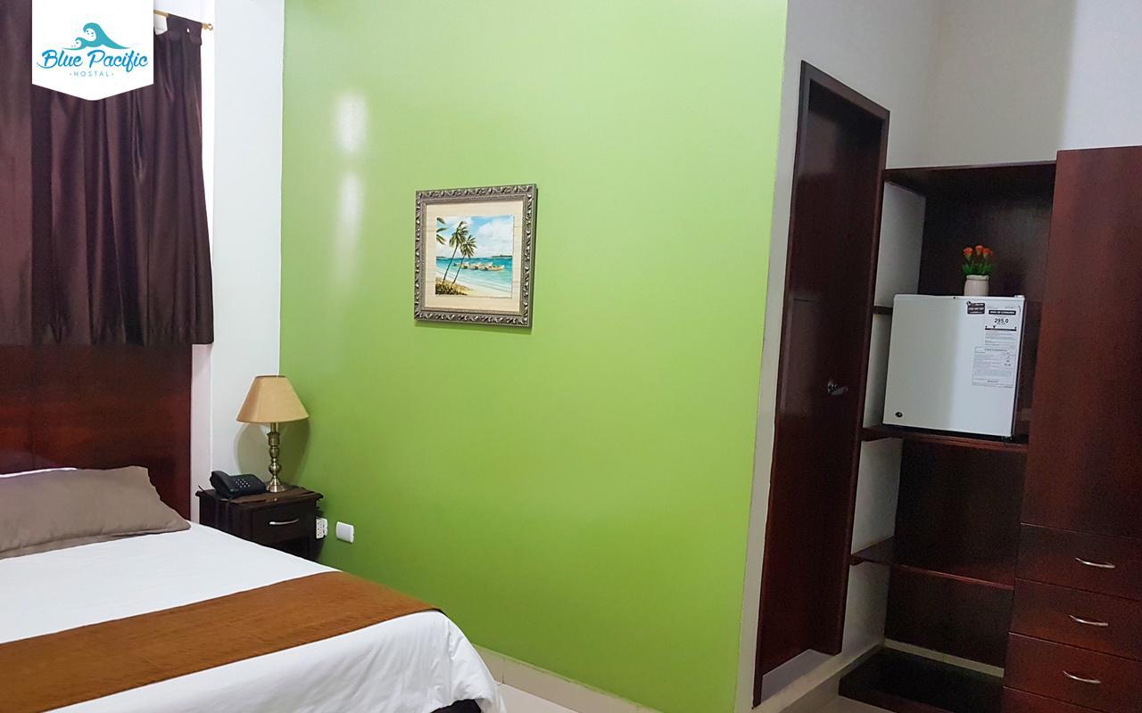 Hostal Blue Pacific Манта Екстер'єр фото