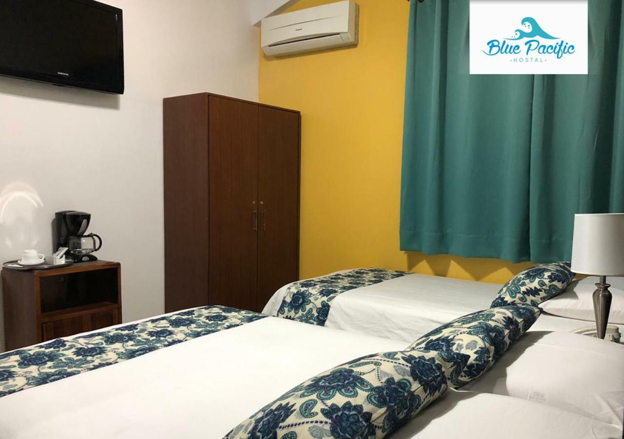 Hostal Blue Pacific Манта Екстер'єр фото