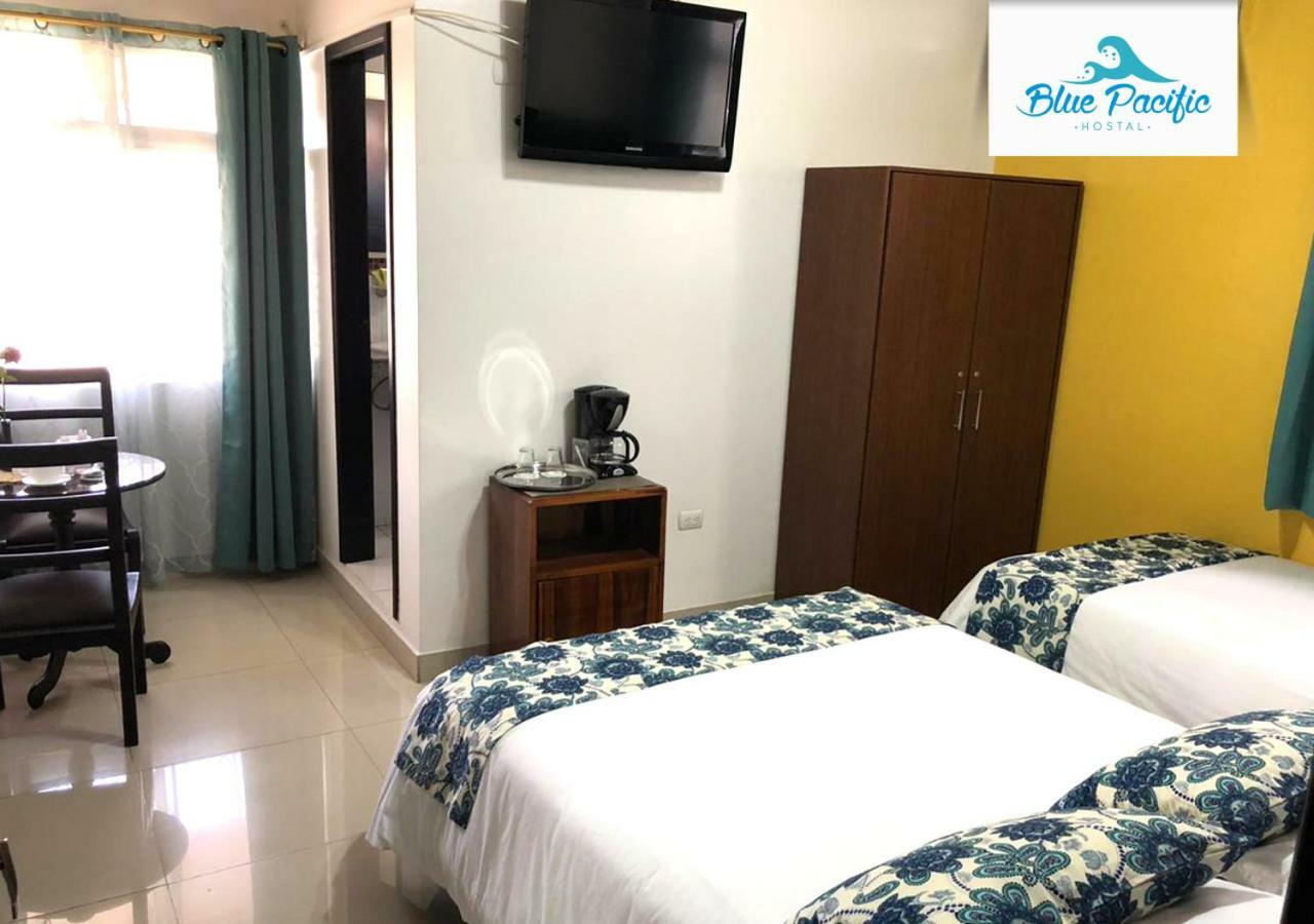 Hostal Blue Pacific Манта Екстер'єр фото