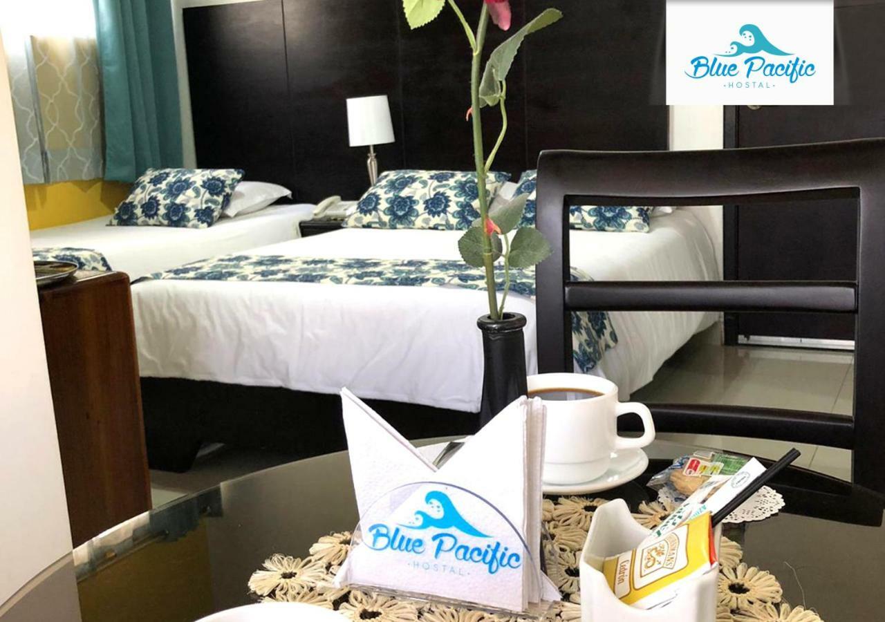 Hostal Blue Pacific Манта Екстер'єр фото